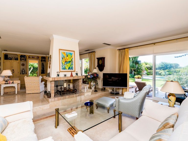 Villa for Sale in Marbella, Malaga 4