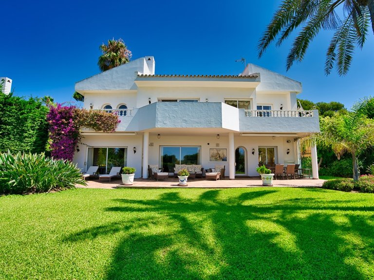 Villa for Sale in Marbella, Malaga 43