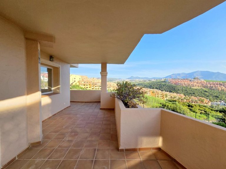 Apartment for Sale in La Duquesa, Malaga 20