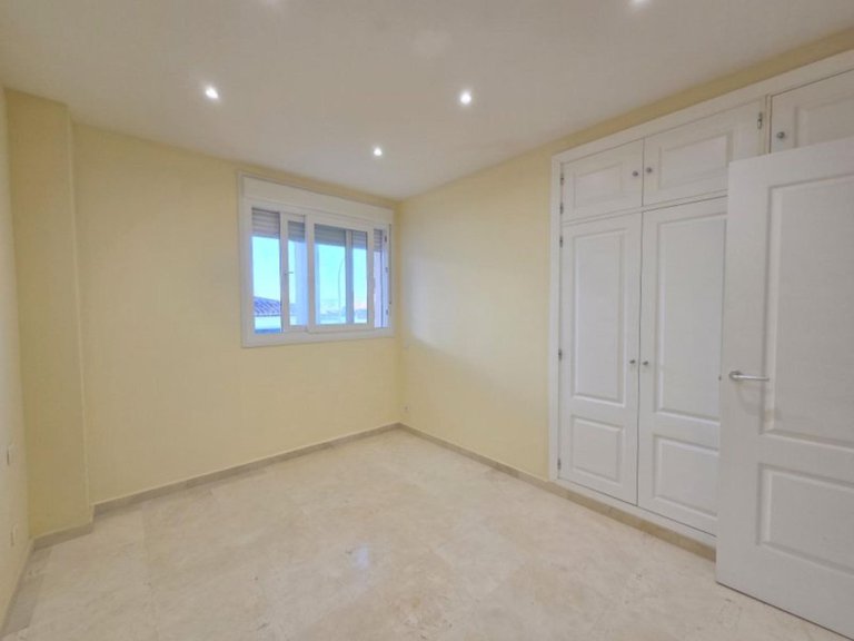 Apartment for Sale in La Duquesa, Malaga 8
