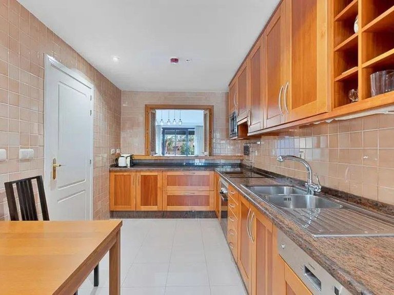 Apartment for Sale in San Pedro De Alcántara, Malaga 13