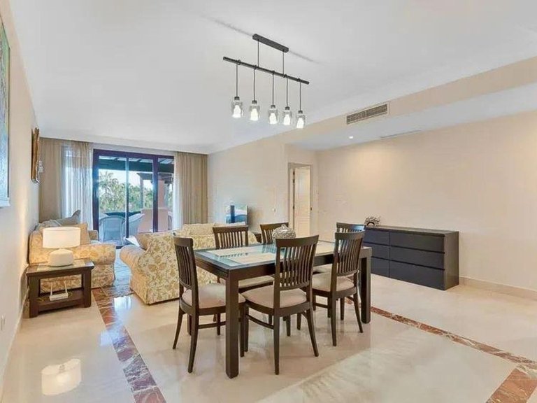 Apartment for Sale in San Pedro De Alcántara, Malaga 2