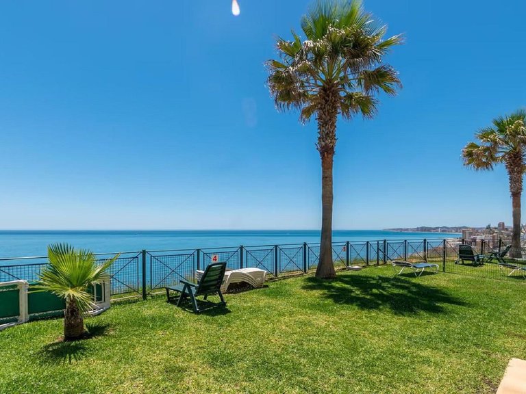 Apartment for Sale in Carvajal, Malaga 14
