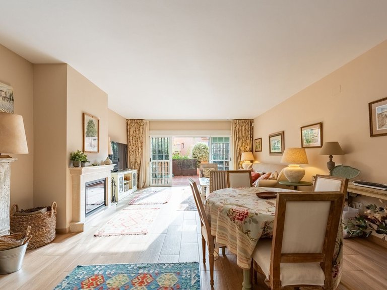 Villa for Sale in Nagüeles, Malaga 1