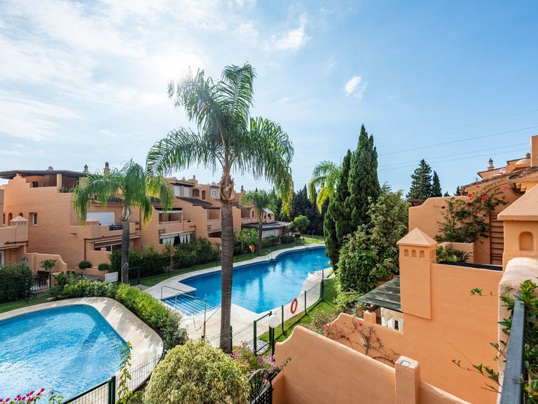 Villa for Sale in Nagüeles, Malaga 16