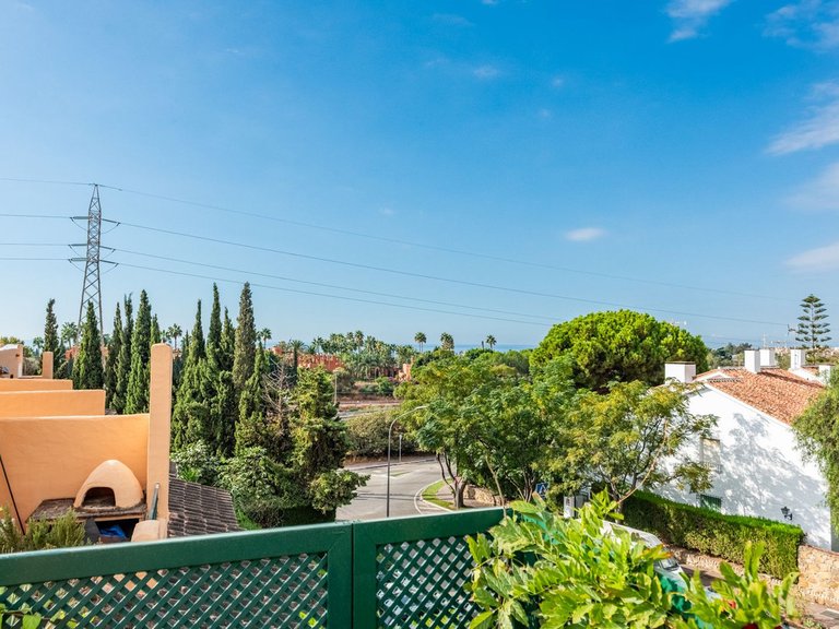 Villa for Sale in Nagüeles, Malaga 27