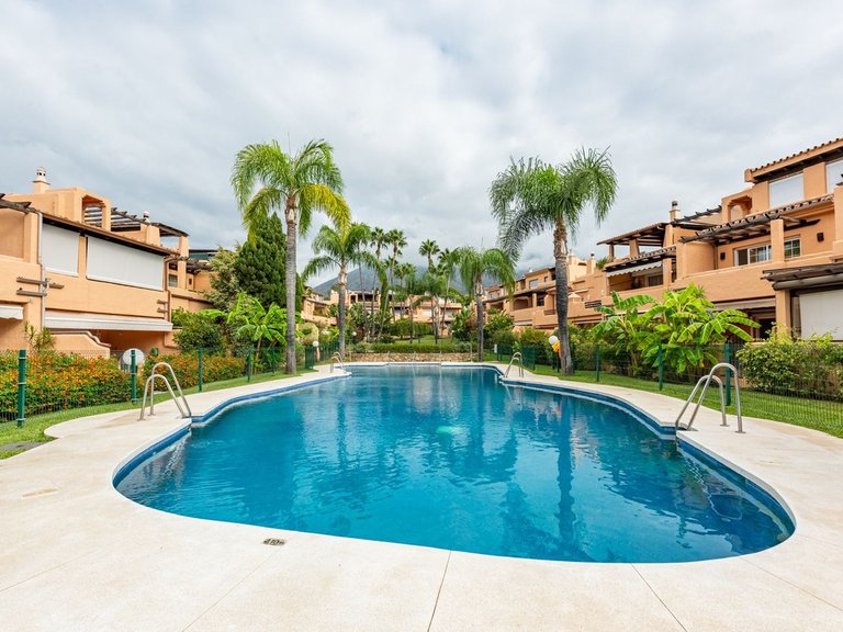 Villa for Sale in Nagüeles, Malaga 34