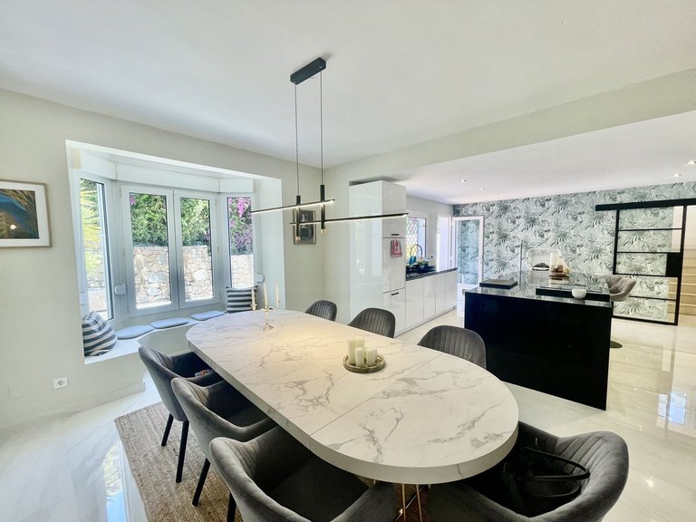 Villa for Sale in Sotogrande, Cadiz 11
