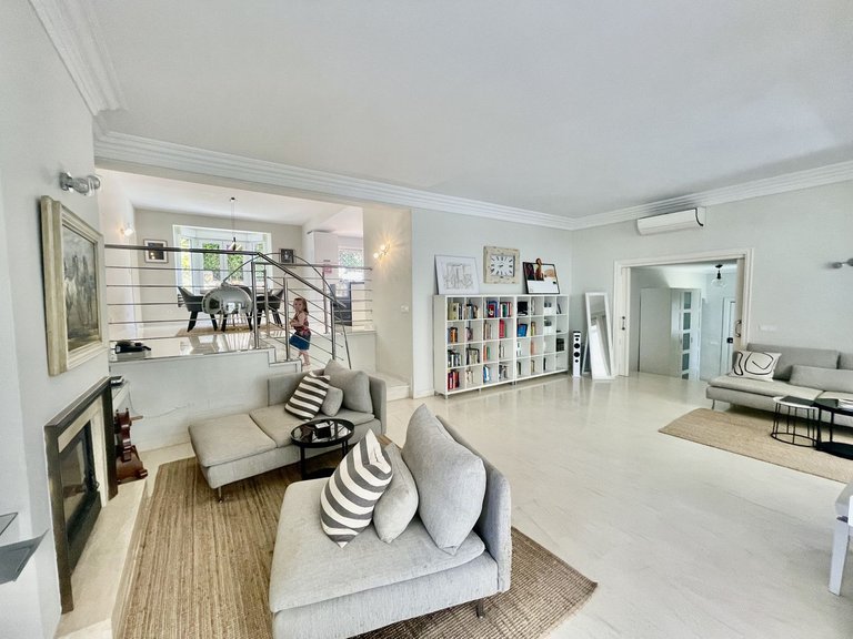 Villa for Sale in Sotogrande, Cadiz 25