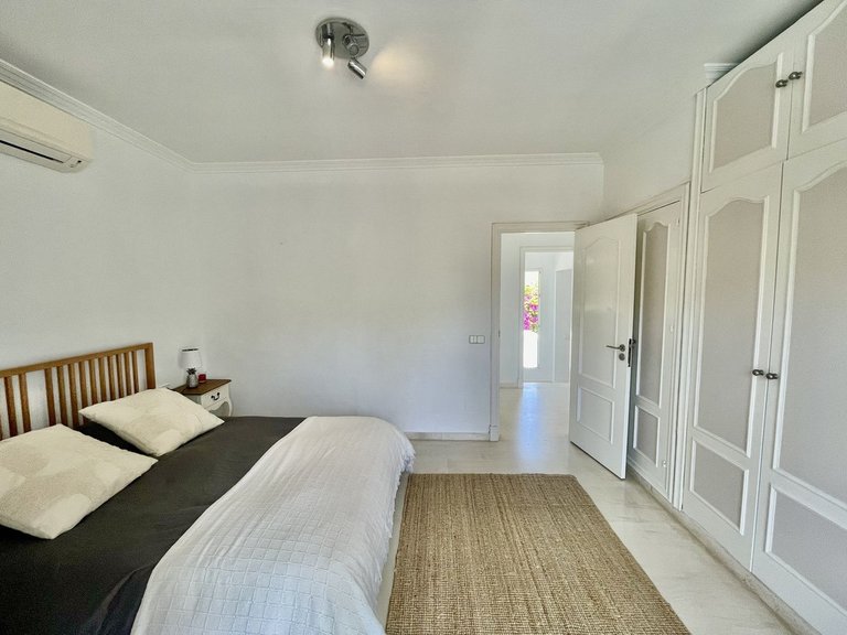 Villa for Sale in Sotogrande, Cadiz 42