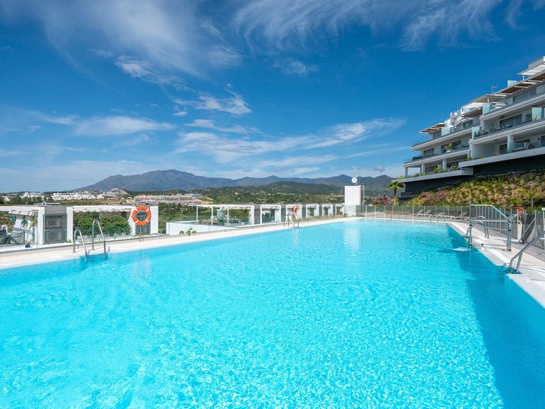 Villa for Sale in Cancelada, Malaga 1