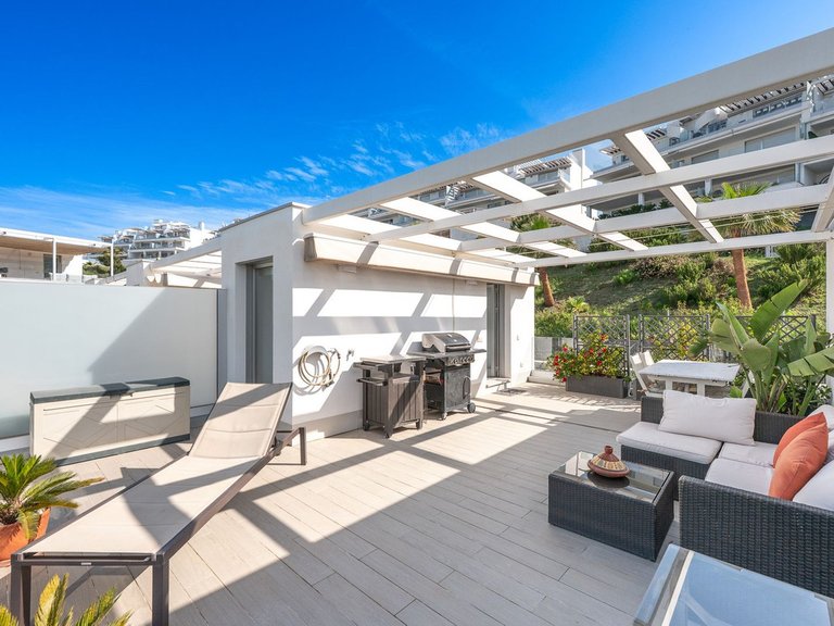 Villa for Sale in Cancelada, Malaga 30