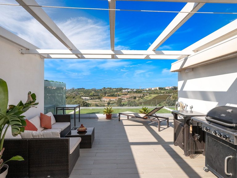 Villa for Sale in Cancelada, Malaga 31