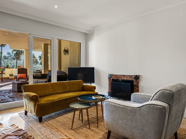 Apartment for Sale in The Golden Mile, Malaga 11