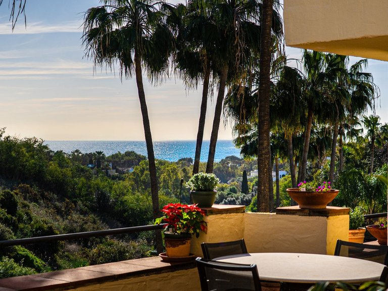 Apartment for Sale in The Golden Mile, Malaga 2