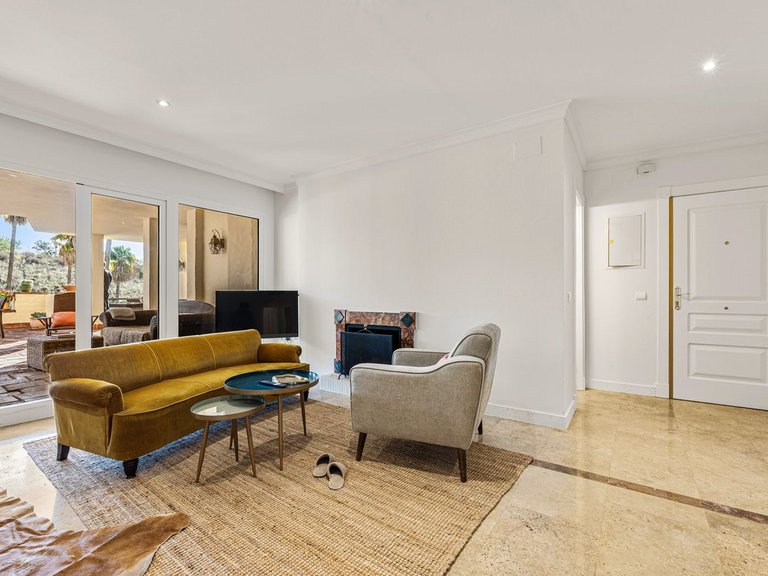 Apartment for Sale in The Golden Mile, Malaga 4