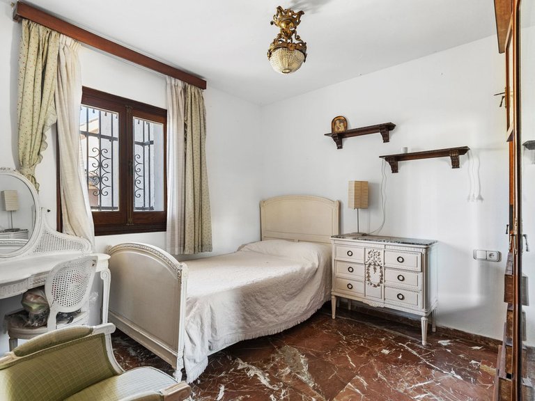 Villa for Sale in El Candado, Malaga 12