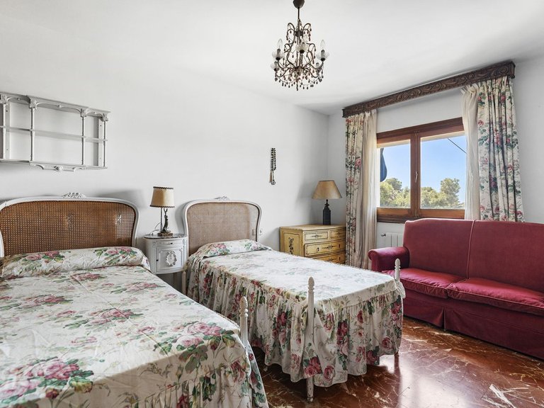 Villa for Sale in El Candado, Malaga 13