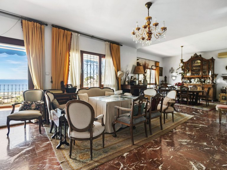 Villa for Sale in El Candado, Malaga 4