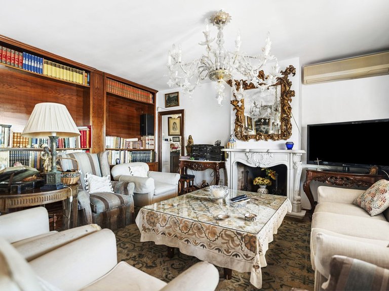 Villa for Sale in El Candado, Malaga 6