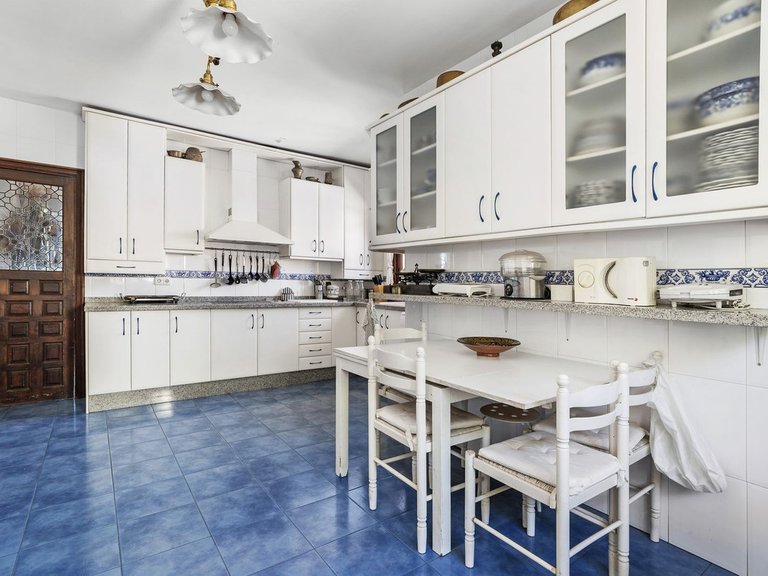 Villa for Sale in El Candado, Malaga 7