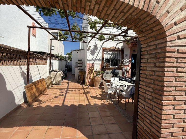 Villa for Sale in Estepona, Malaga 3