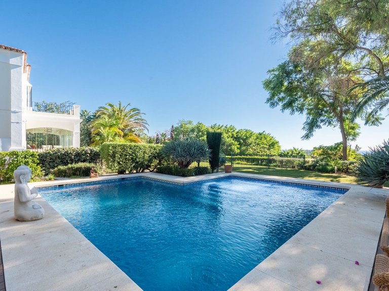 Villa for Sale in Nueva Andalucía, Malaga 31