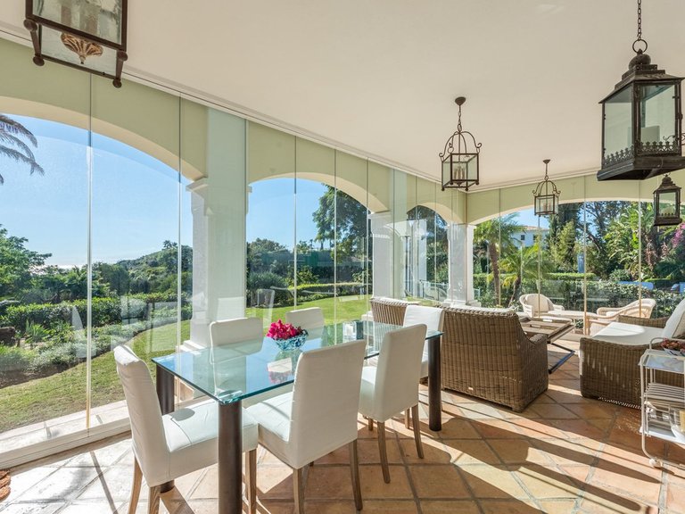 Villa for Sale in Nueva Andalucía, Malaga 9