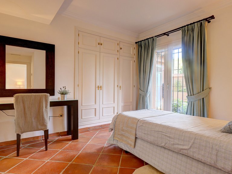 Apartment for Sale in Casares, Malaga 16