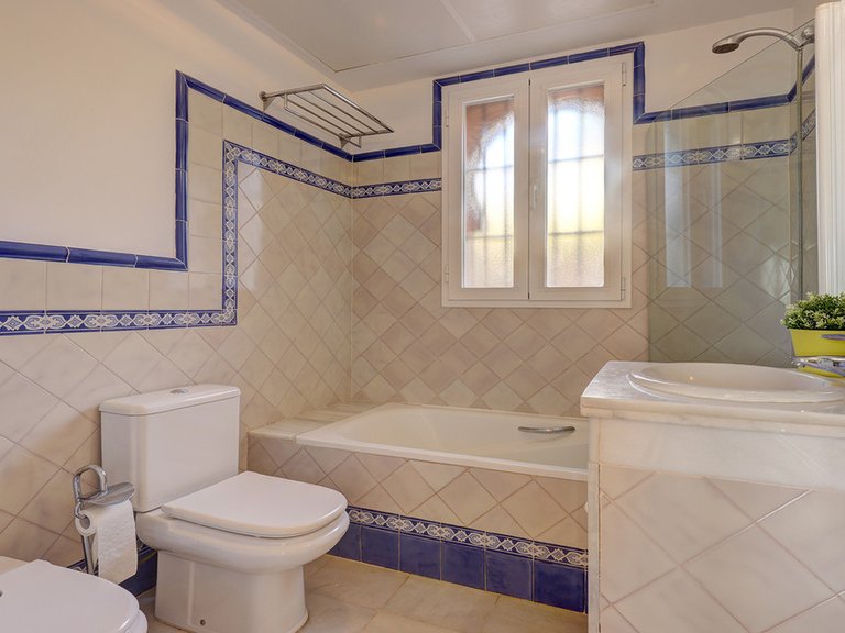 Apartment for Sale in Casares, Malaga 17