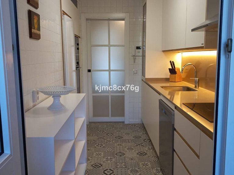 Apartment for Sale in Calahonda, Malaga 8