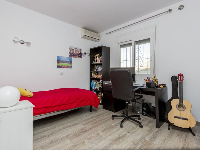 Villa for Sale in El Chaparral, Malaga 19