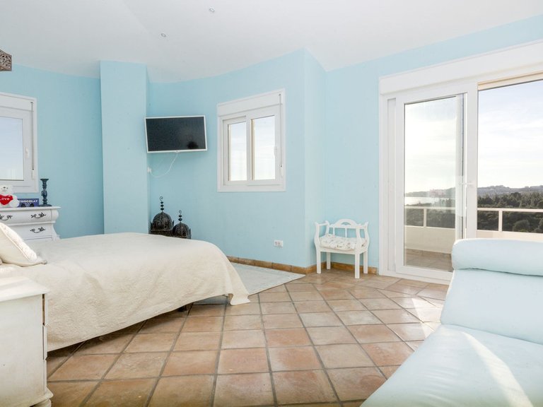 Villa for Sale in El Chaparral, Malaga 28