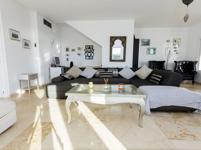 Villa for Sale in El Chaparral, Malaga 3