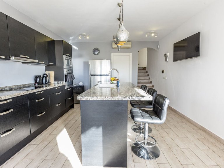 Villa for Sale in El Chaparral, Malaga 8