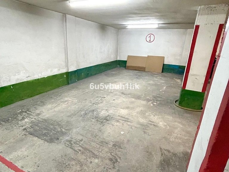 Apartment for Sale in Fuengirola, Malaga 41
