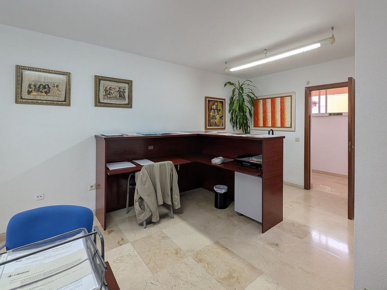 Commercial for Sale in Fuengirola, Malaga 11