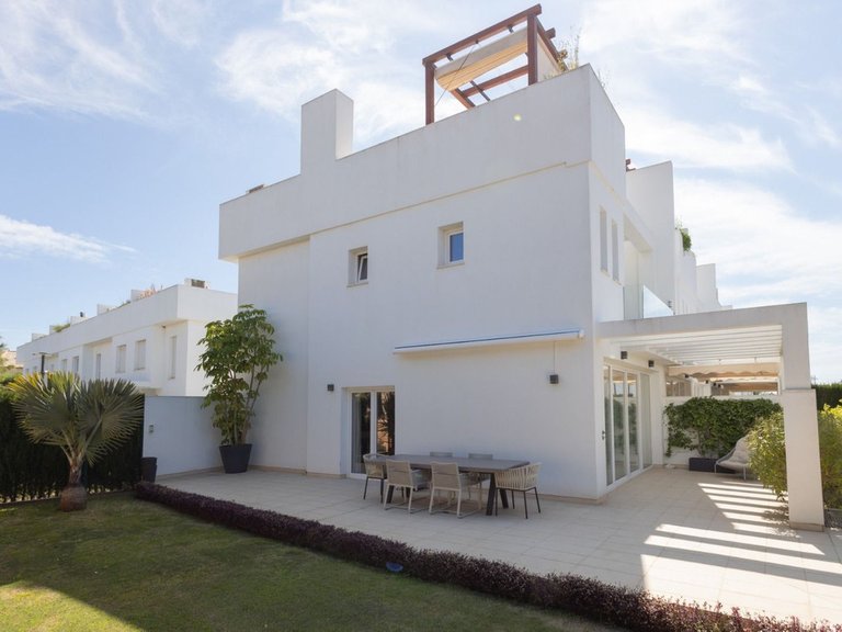 Villa for Sale in Calahonda, Malaga 1