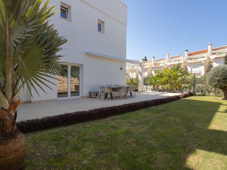 Villa for Sale in Calahonda, Malaga 26