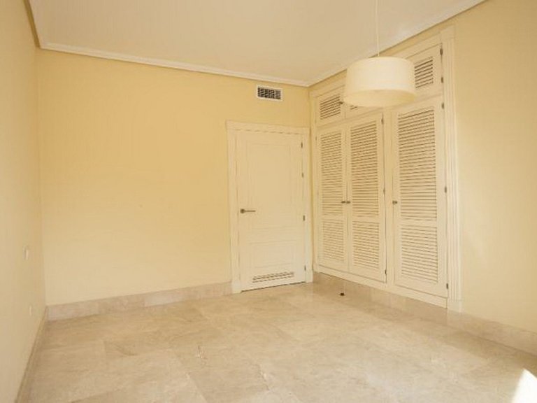 Apartment for Sale in Atalaya, Malaga 10