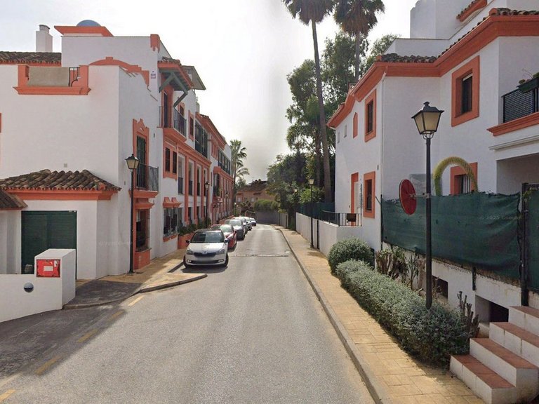 Apartment for Sale in Atalaya, Malaga 6
