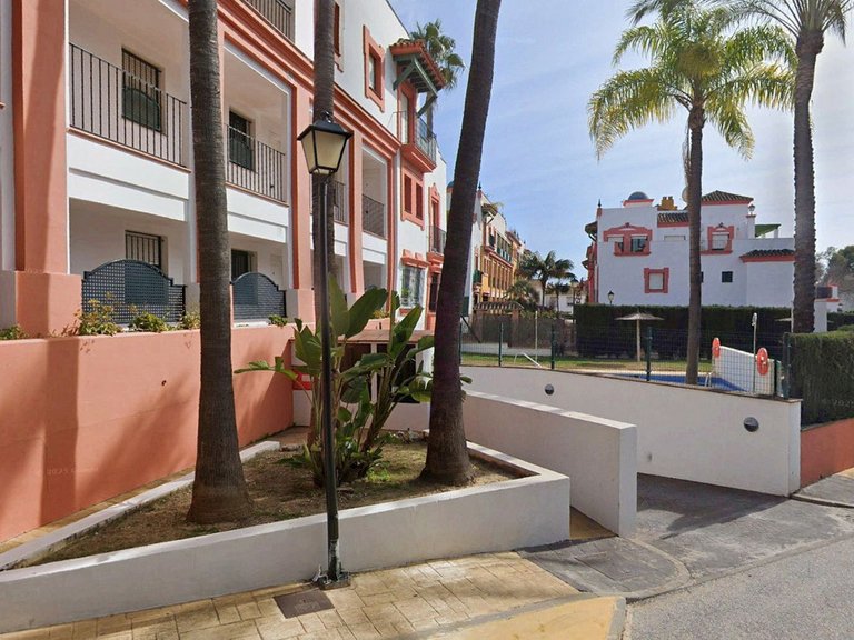 Apartment for Sale in Atalaya, Malaga 8