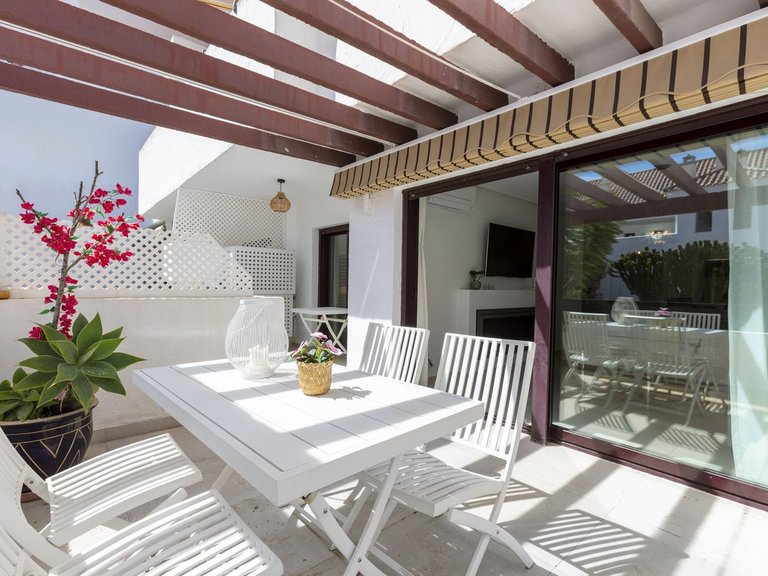 Apartment for Sale in Nueva Andalucía, Malaga 4