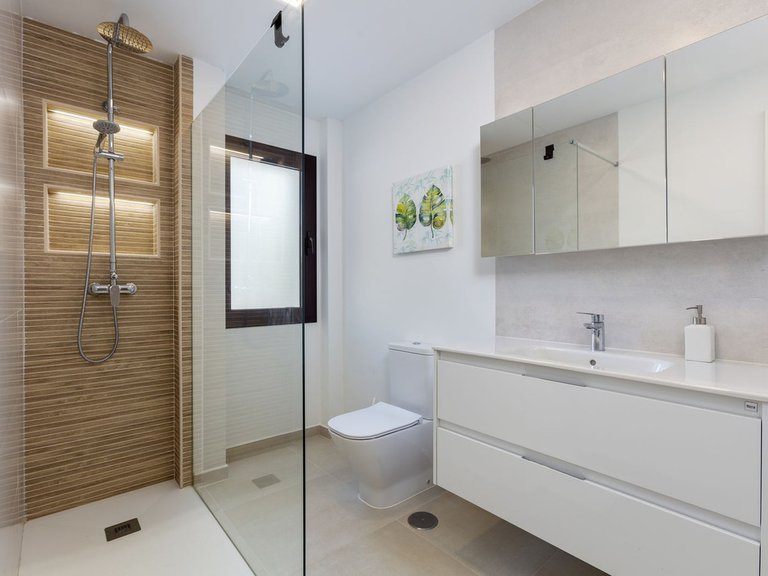 Apartment for Sale in Nueva Andalucía, Malaga 6