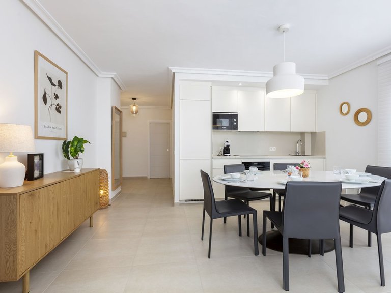 Apartment for Sale in Nueva Andalucía, Malaga 9