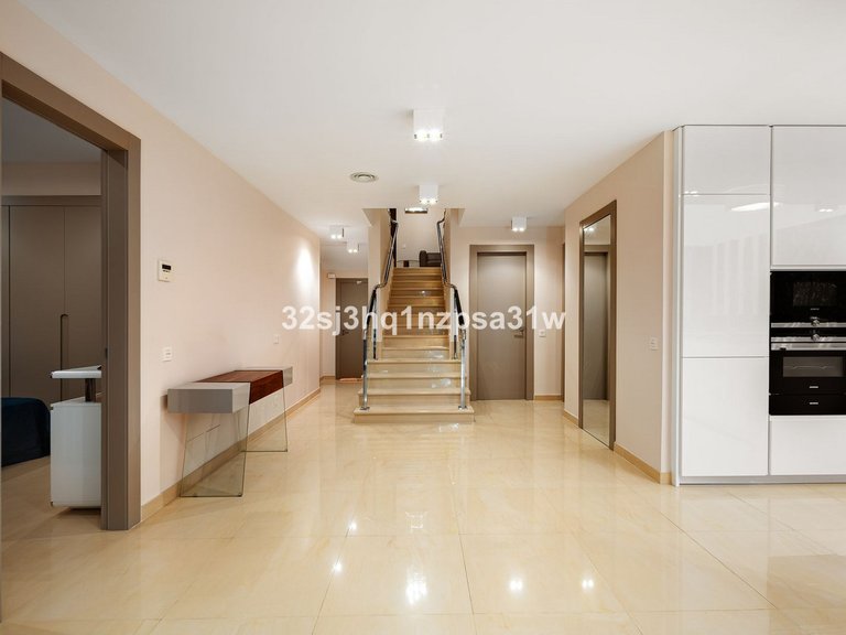 Apartment for Sale in Marbella, Malaga 12