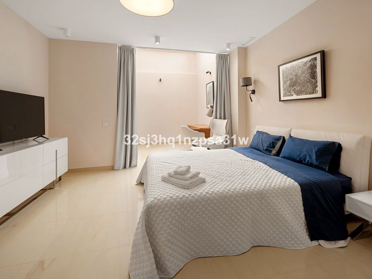 Apartment for Sale in Marbella, Malaga 17