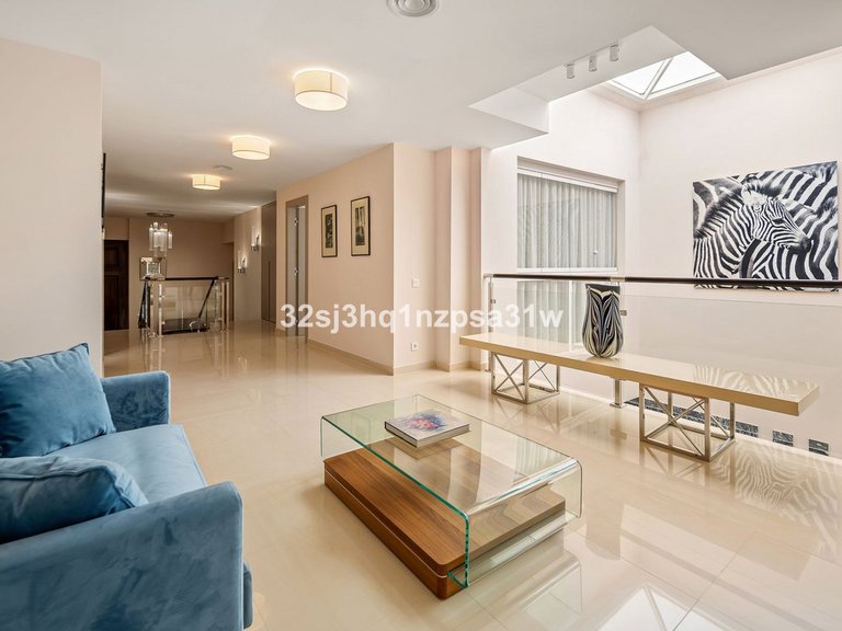 Apartment for Sale in Marbella, Malaga 18