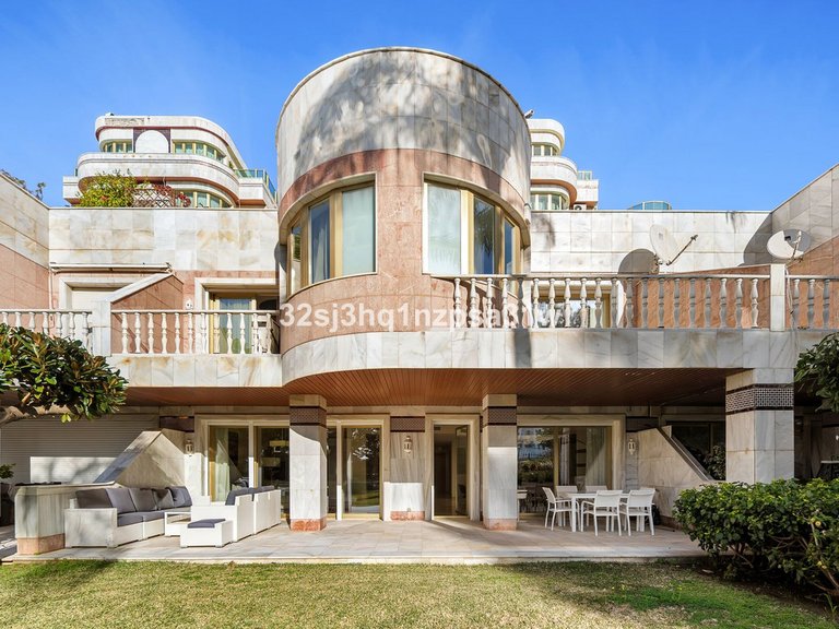 Apartment for Sale in Marbella, Malaga 2