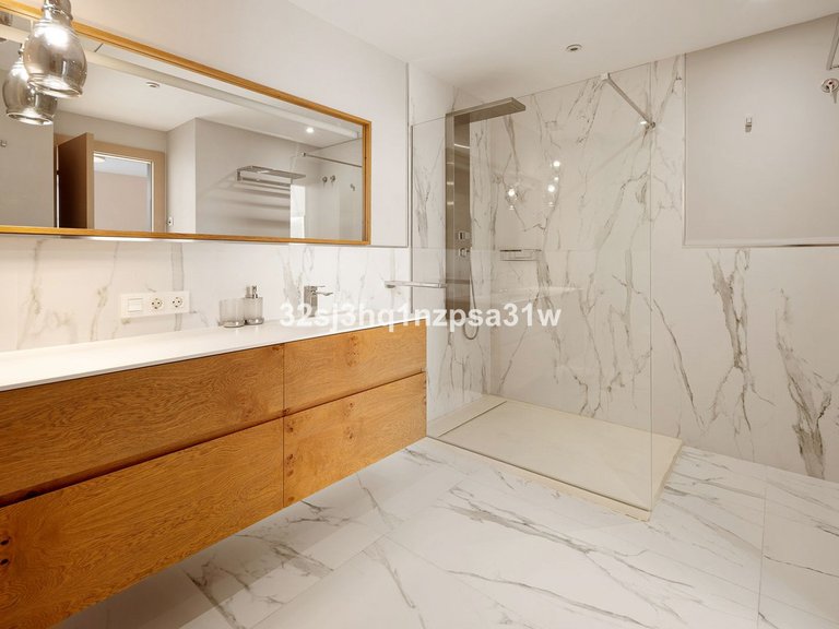 Apartment for Sale in Marbella, Malaga 23